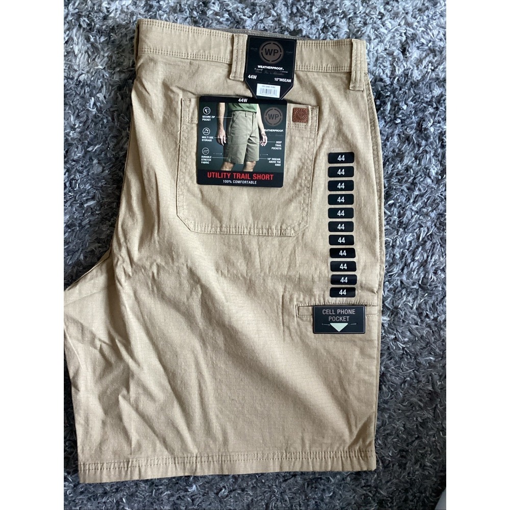 Weatherproof Vintage Mens Utility Trail Cargo Shorts Sand Dune Tan Size 44W NWT